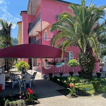 Twins Hotel Gonio Buitenkant foto