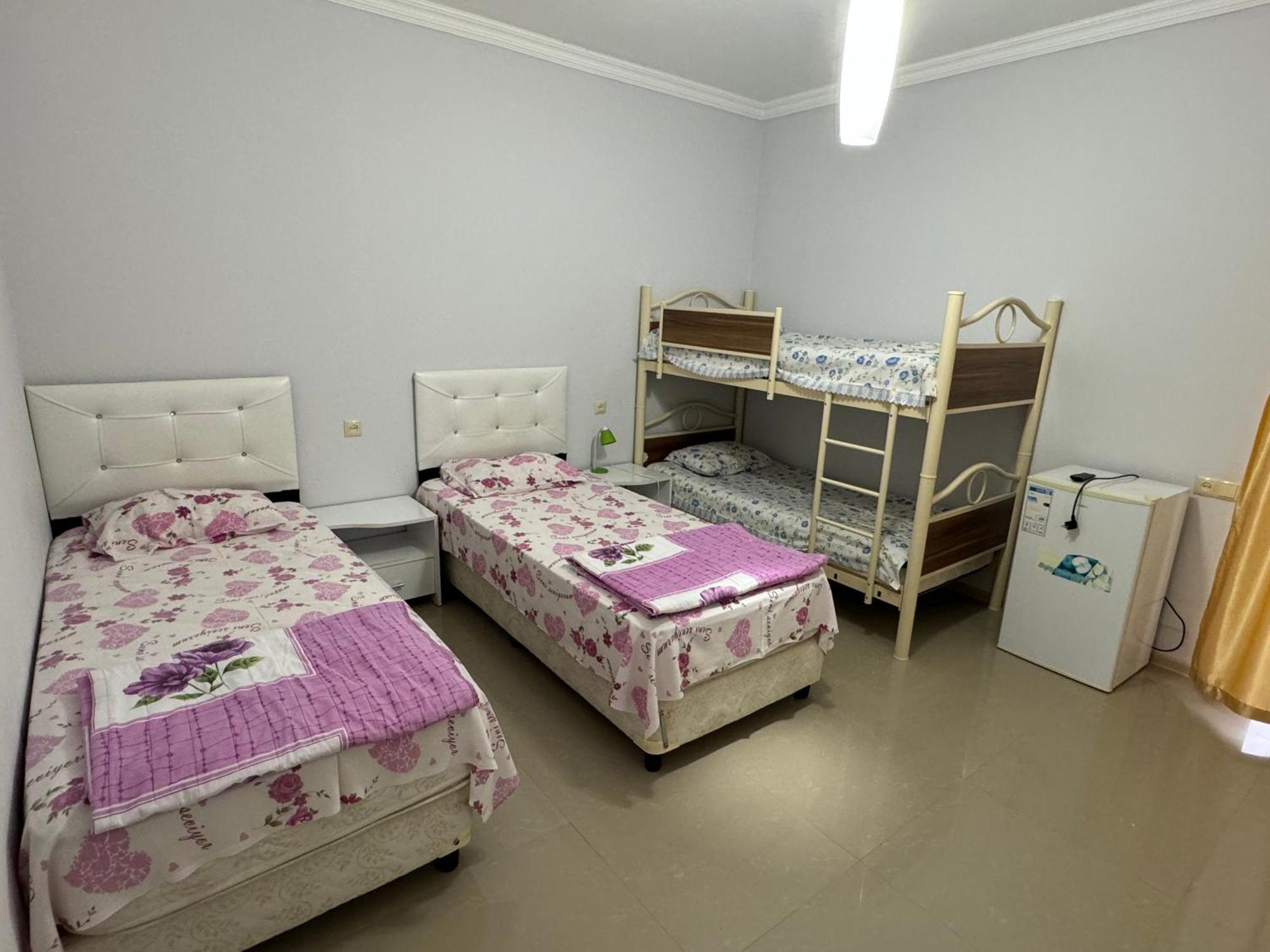 Twins Hotel Gonio Buitenkant foto