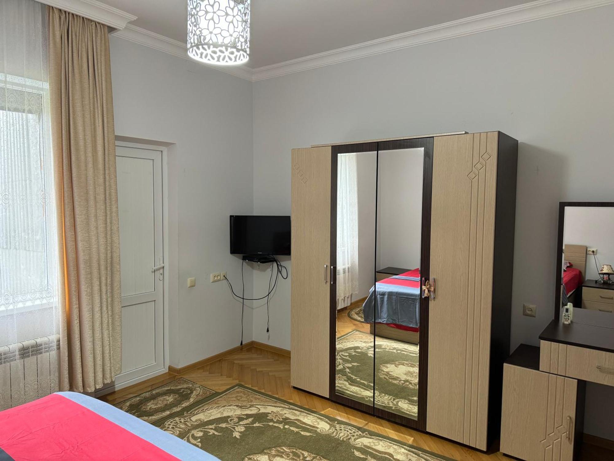 Twins Hotel Gonio Buitenkant foto