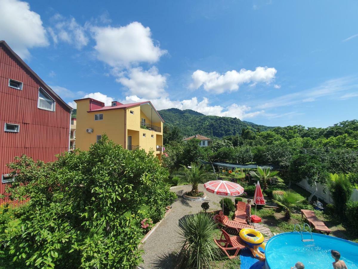 Twins Hotel Gonio Buitenkant foto
